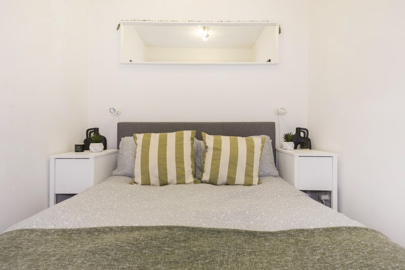 Modern 1-bed flat in Mudchute, Mudchute, E14