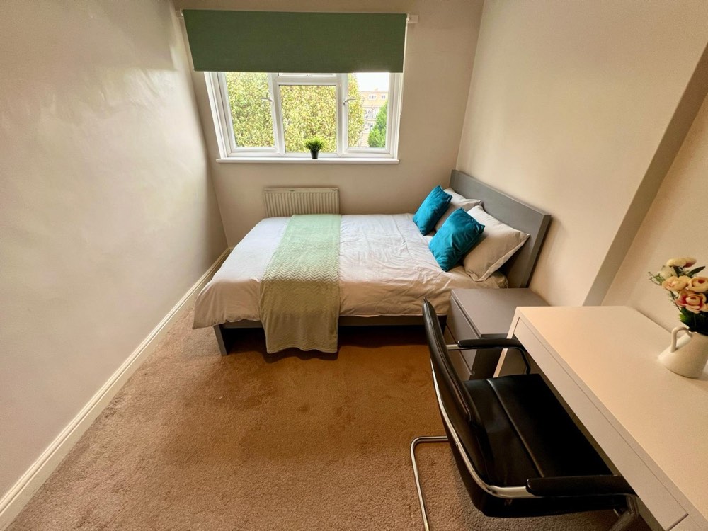 Master room near Crossharbour, Mudchute, E14